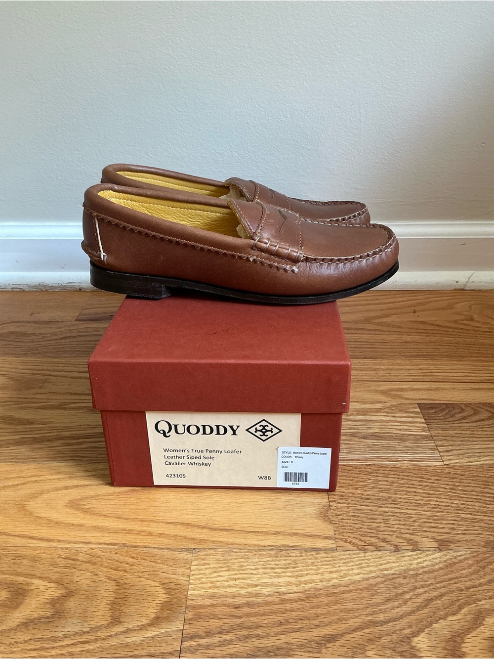 Quoddy custom Crafted Ladies Chestnut Leather Penny Loafers NWB 8
